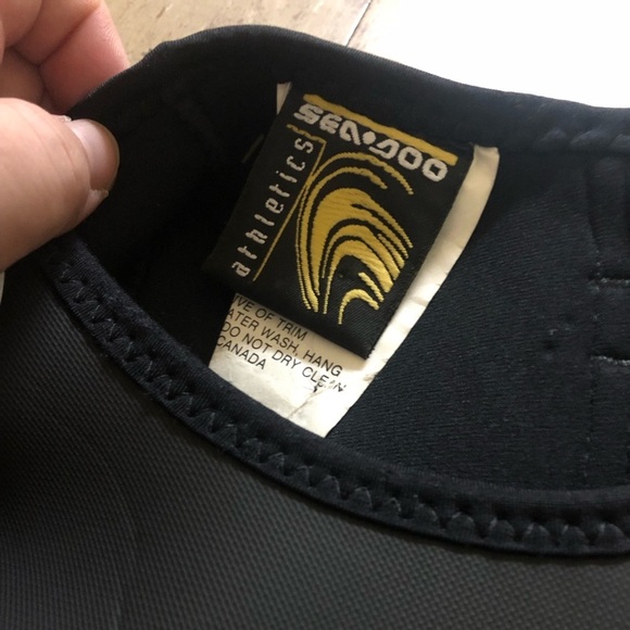 Sea Doo Shortie Wetsuit Black Red Yellow Womens 10 Nylon - Picture 4 of 8